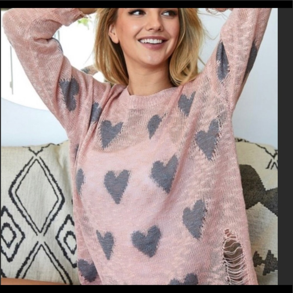 Oversized & COZY Sweater Hearts Be Mine Valentine - Picture 2 of 3
